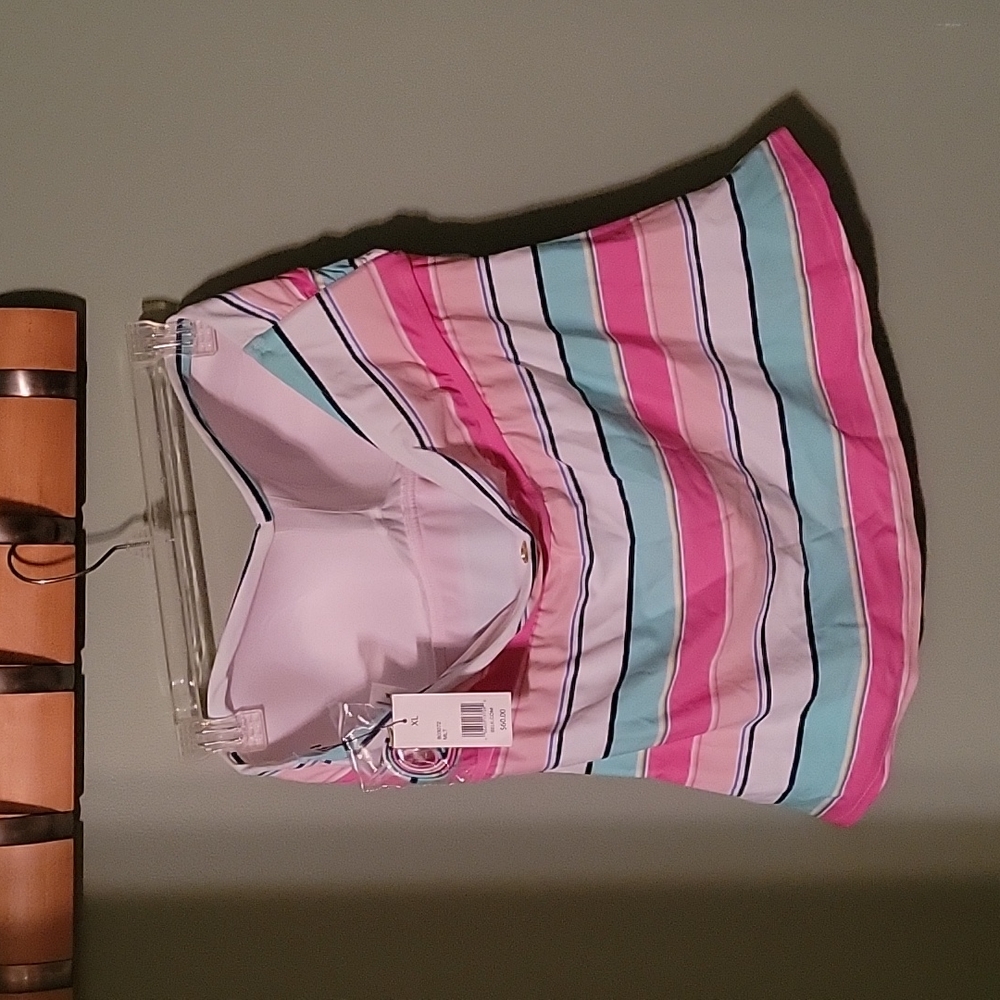 Swim top - Picture 2 of 4